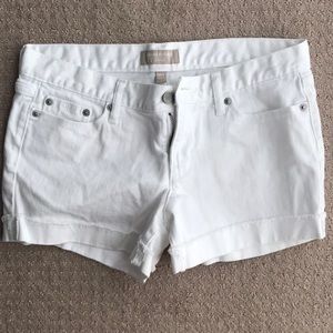 White Banana Republic Jean shorts worn once!Size 6
